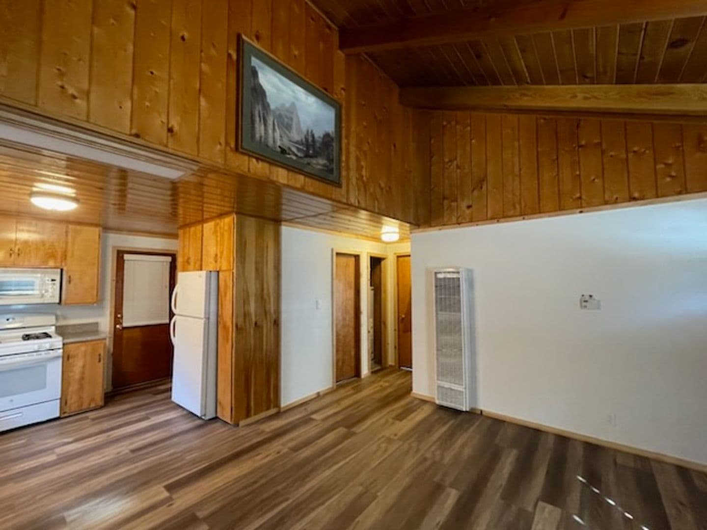 Big Bear Lake House: 609 Elysian Blvd