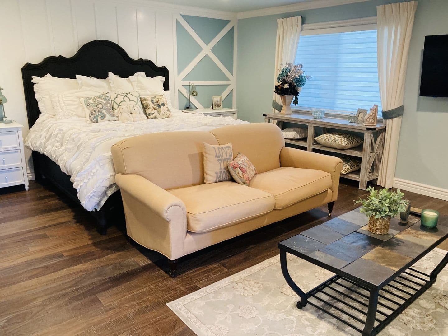 Lake Arrowhead House: 28288 Bern Dr