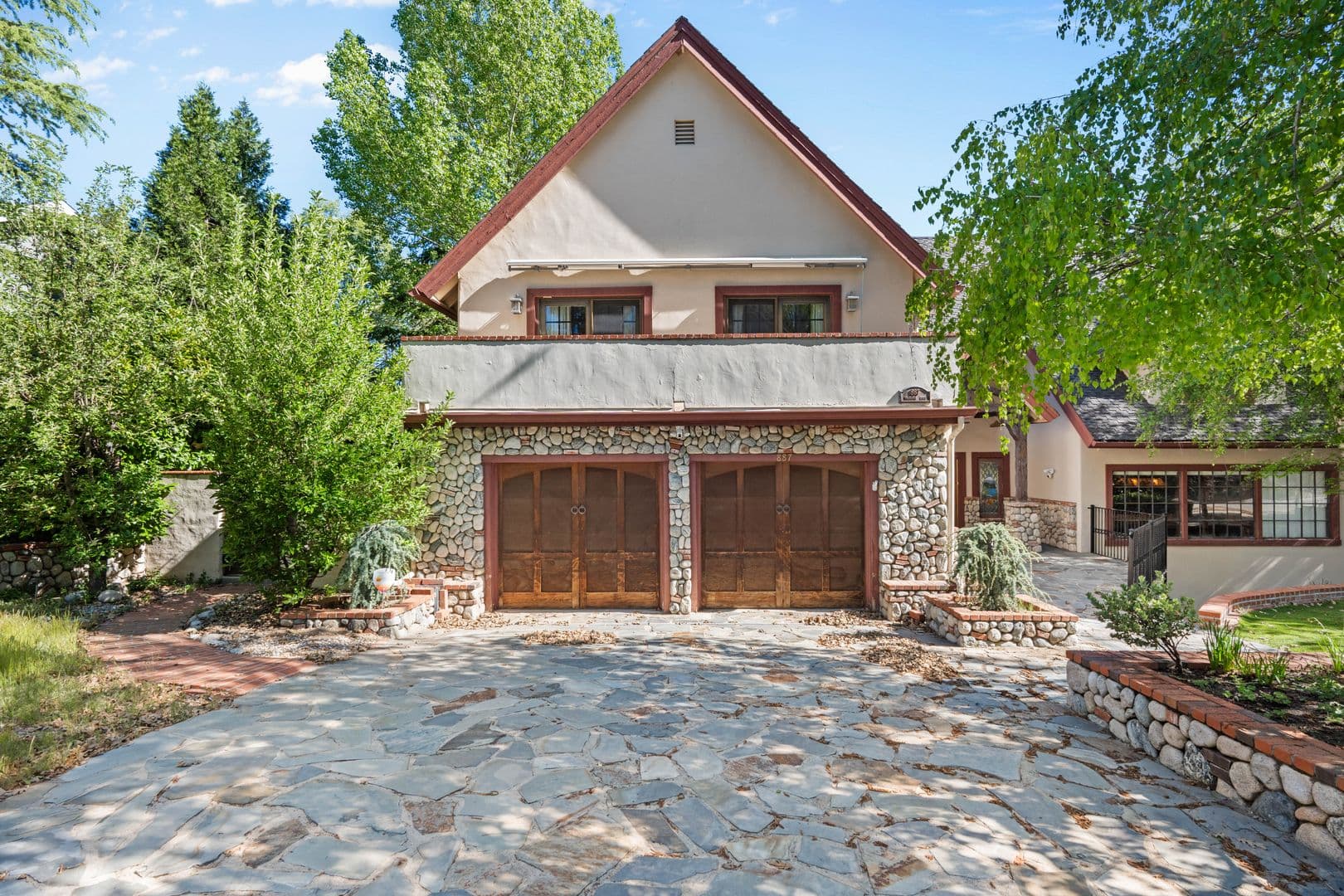 Lake Arrowhead House: 887 Talisman Ln