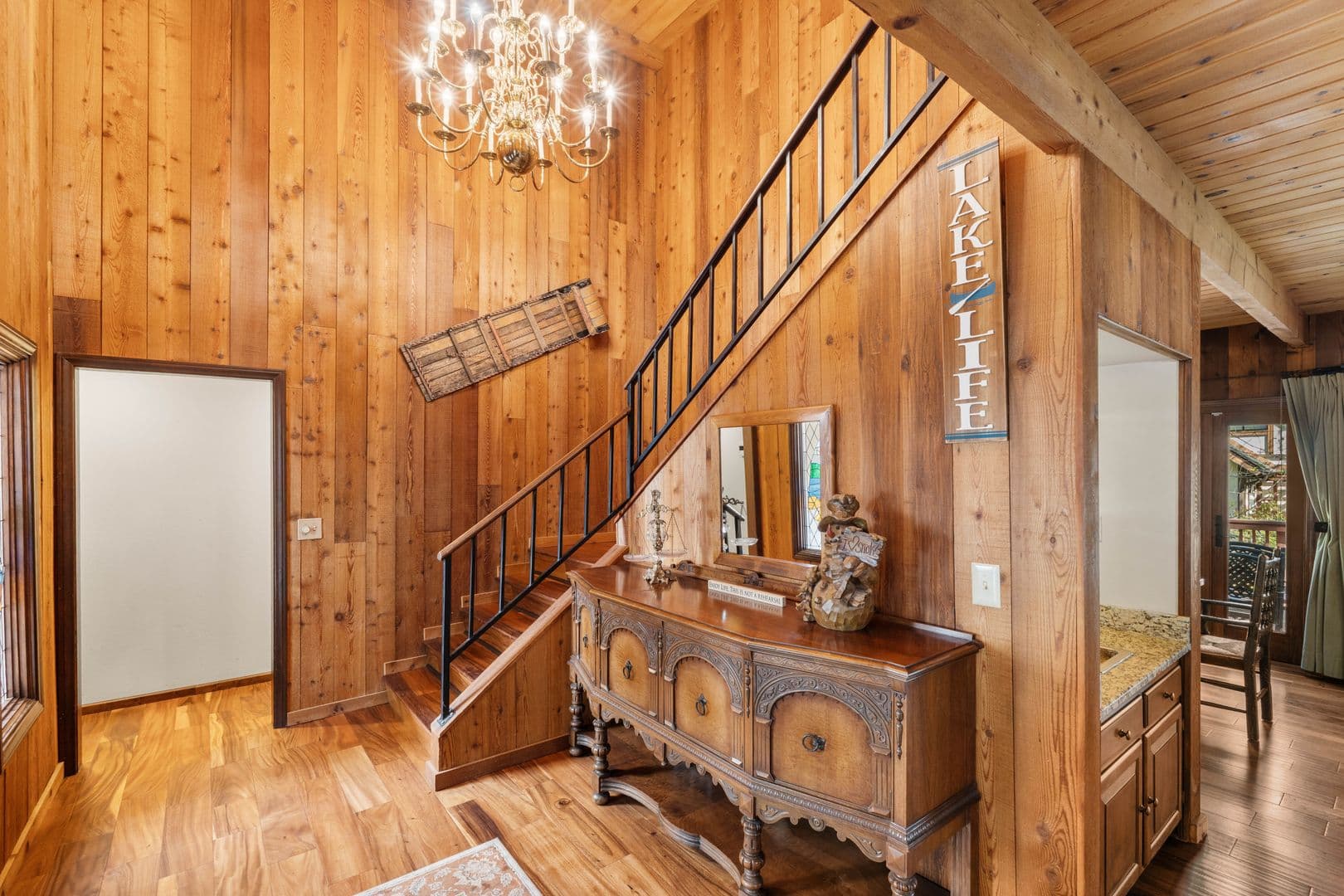 Lake Arrowhead House: 887 Talisman Ln