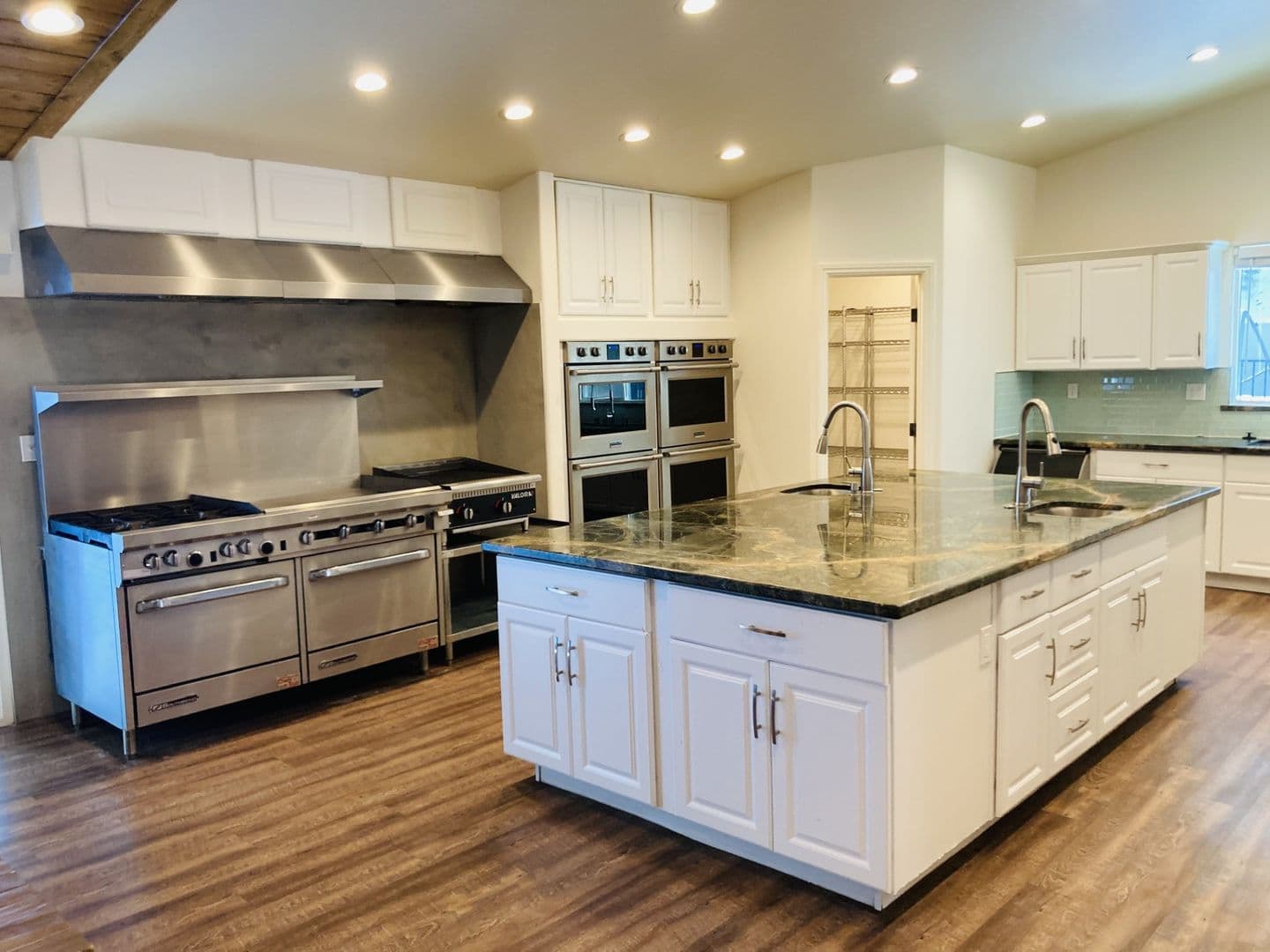 Lake Arrowhead House: 341 State Hwy 173