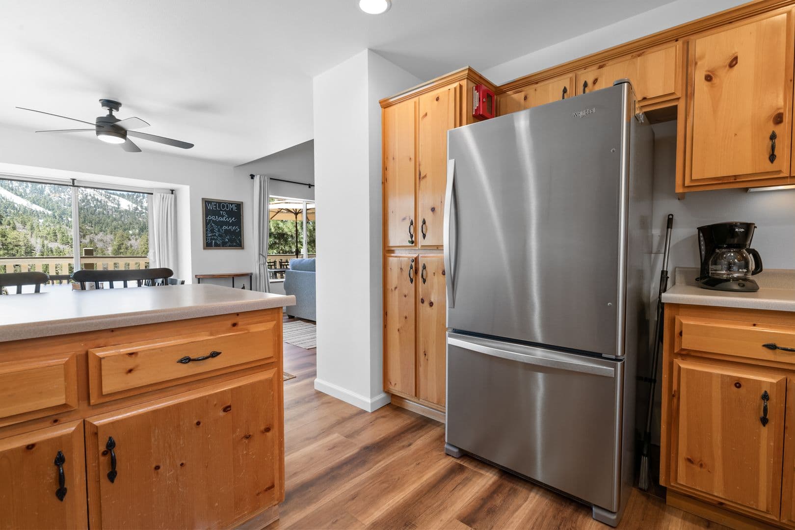 Big Bear Lake House: 43888 Yosemite Dr.