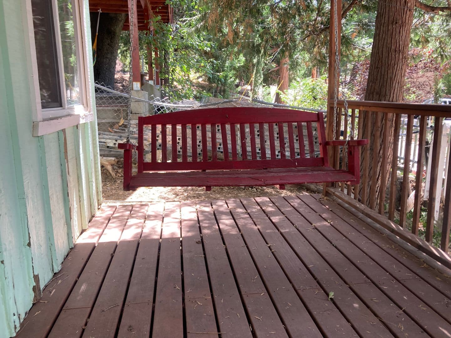 Cedar Glen House: 143 Western Dr