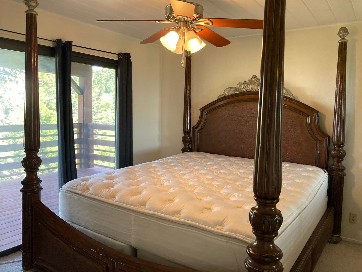 Lake Arrowhead House: 641 Virginia Ct