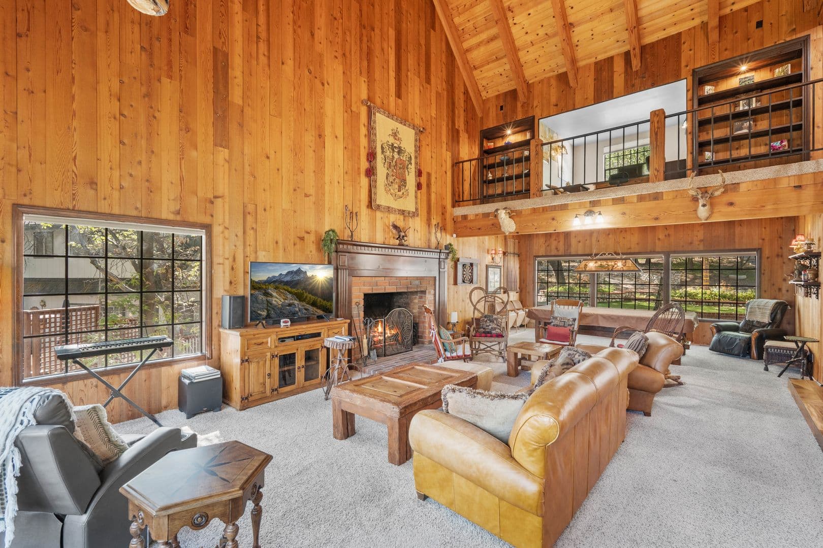 Lake Arrowhead House: 887 Talisman Ln