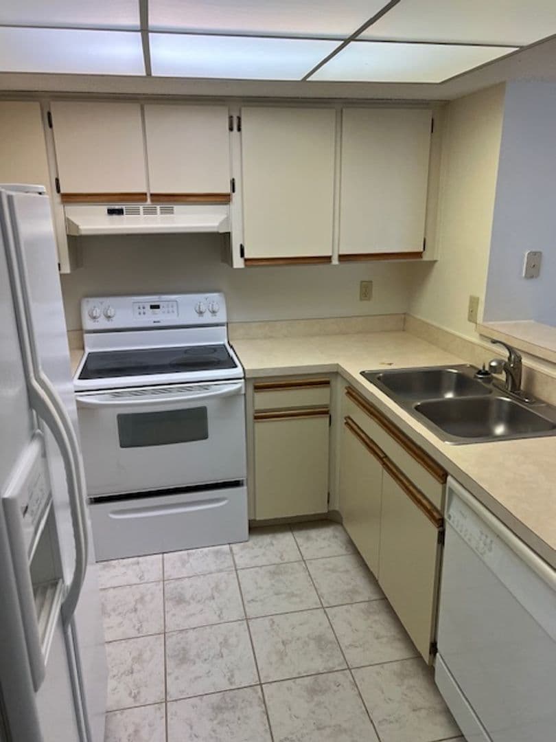 Port Charlotte Condo: 19505 Quesada Avenue #A203
