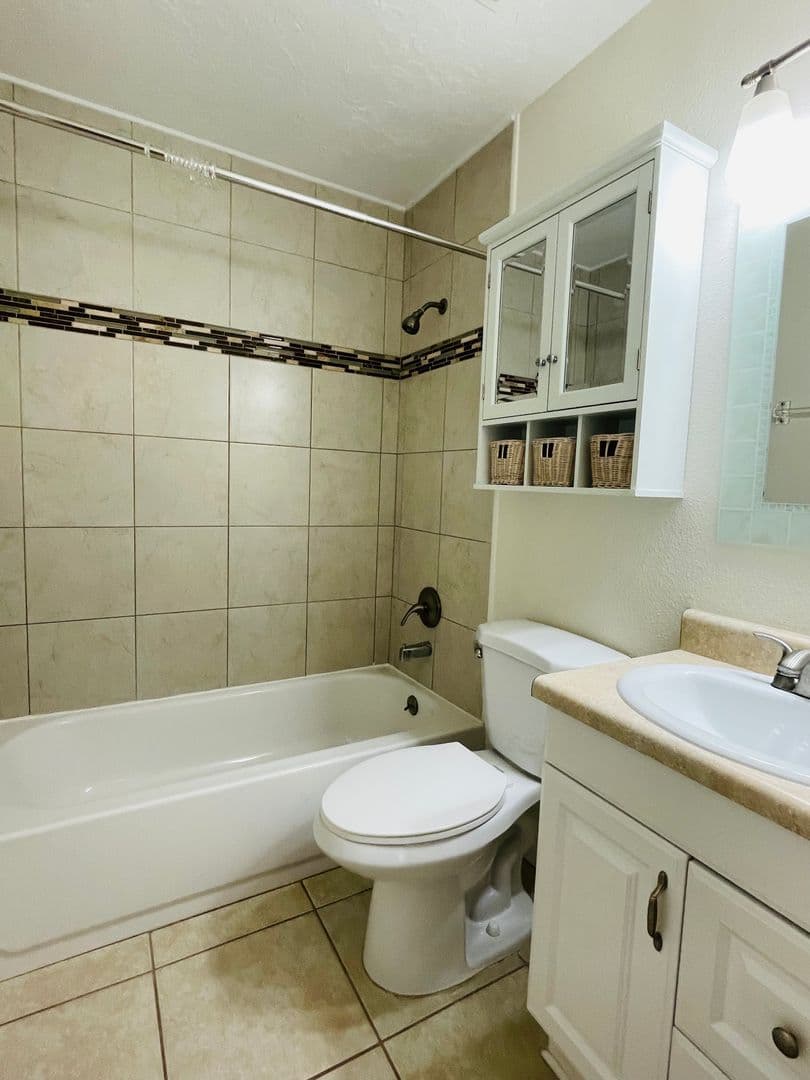 Port Charlotte House: 1506 Dewitt Street
