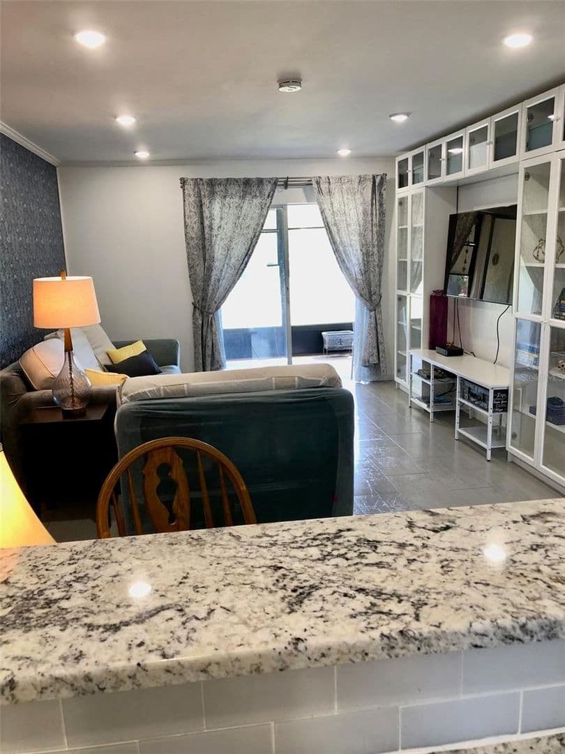 Venice House: 102 Capri Isles Blvd #106