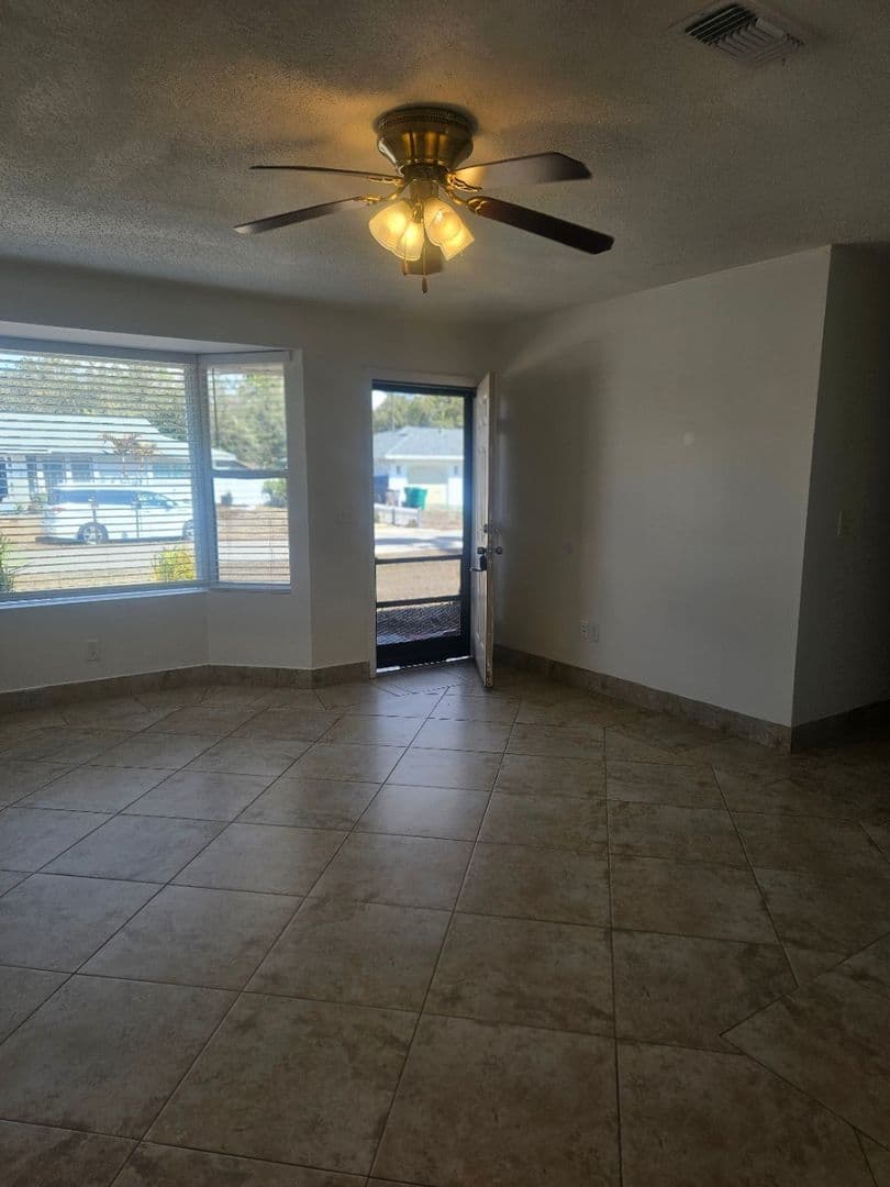 Port Charlotte House: 1225 Armsdale Avenue