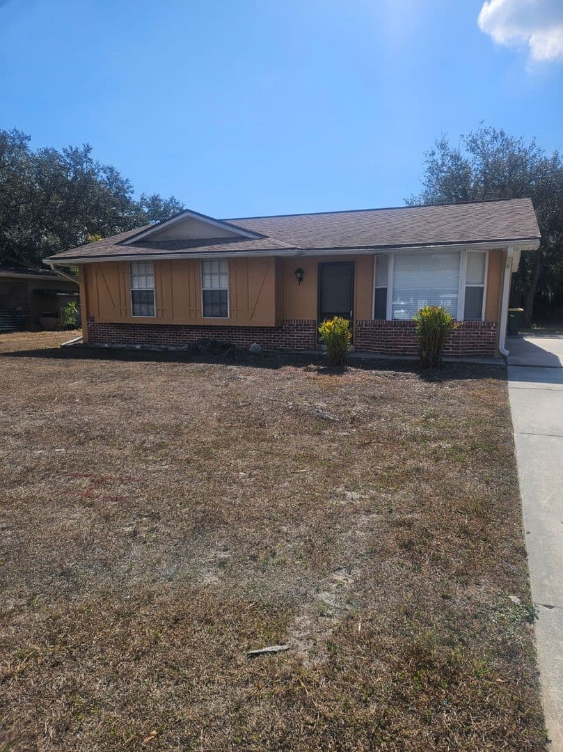 Port Charlotte House: 1225 Armsdale Avenue