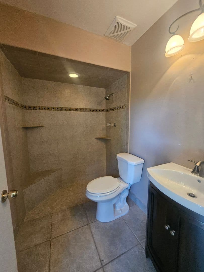 Port Charlotte House: 1225 Armsdale Avenue