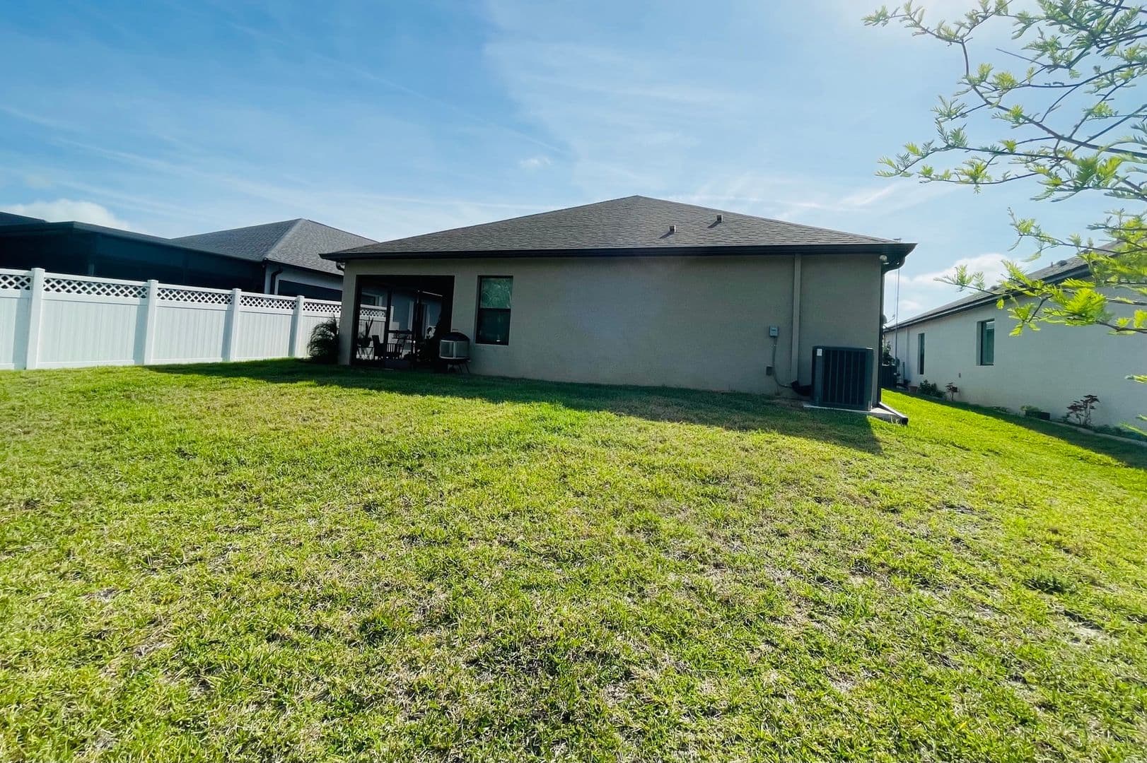 Port Charlotte House: 15321 Mille Fiore Blvd