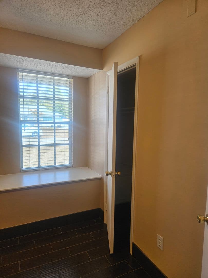 Port Charlotte House: 1225 Armsdale Avenue