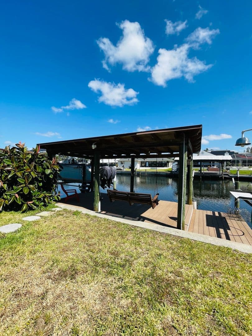 Port Charlotte House: 18310 Burkholder Circle