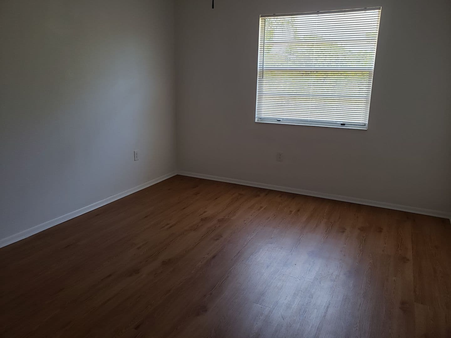 Port Charlotte House: 325 Lenoir Street