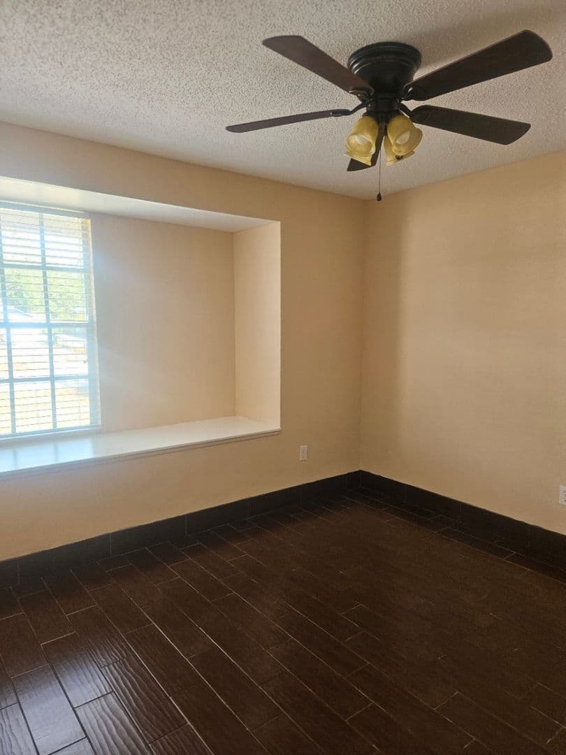 Port Charlotte House: 1225 Armsdale Avenue