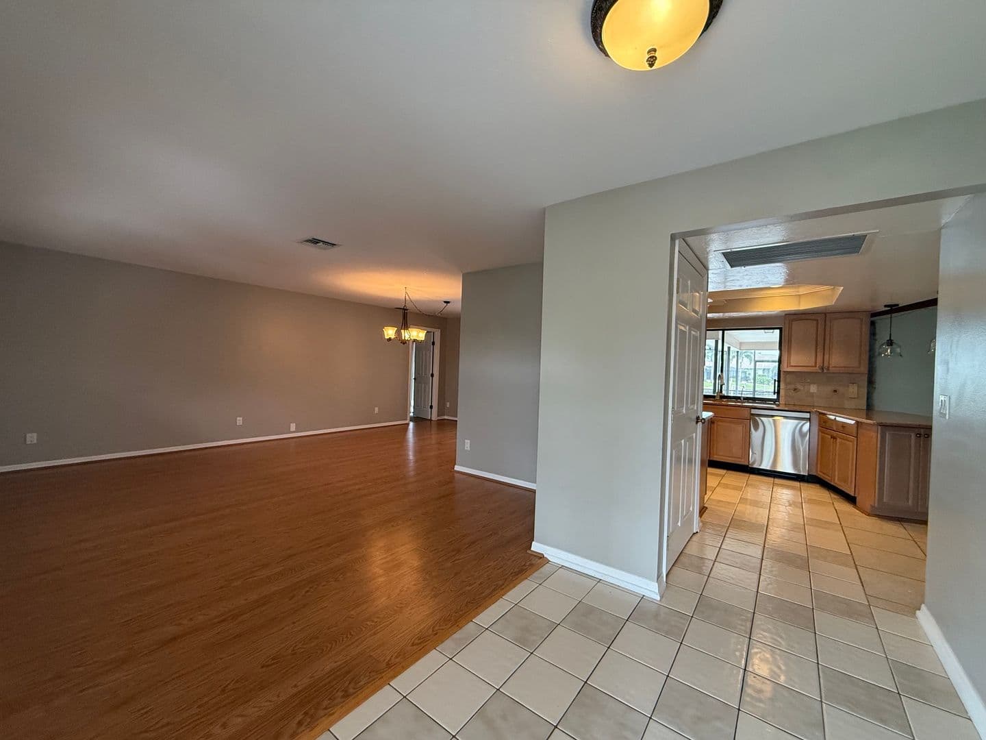 Punta Gorda House: 523 Toulouse Dr