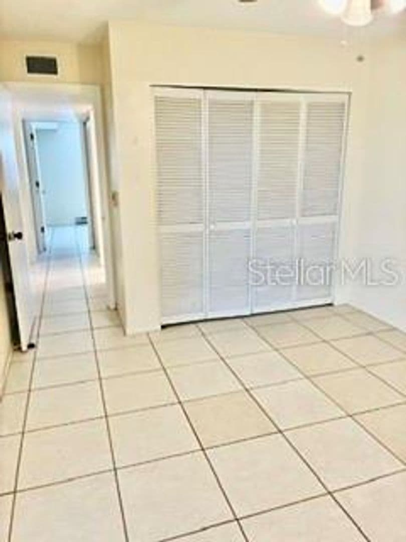 Venice House: 211 Airport Avenue, Unit 111