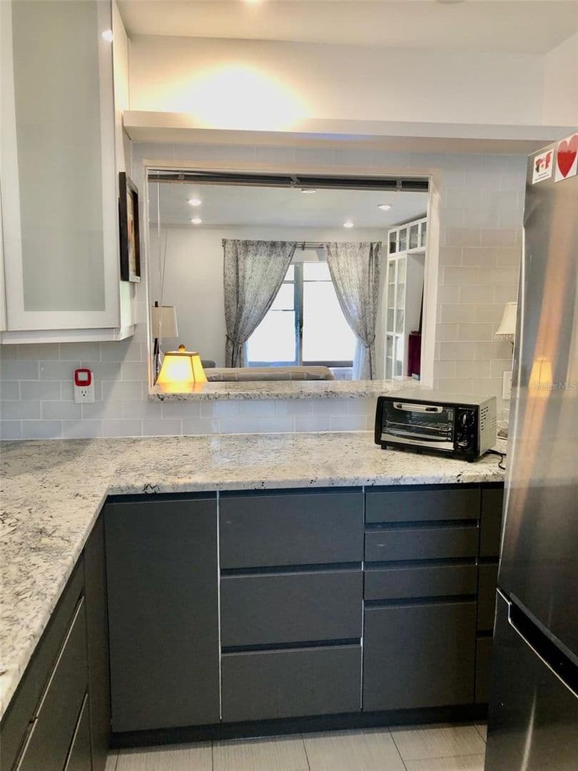 Venice House: 102 Capri Isles Blvd #106