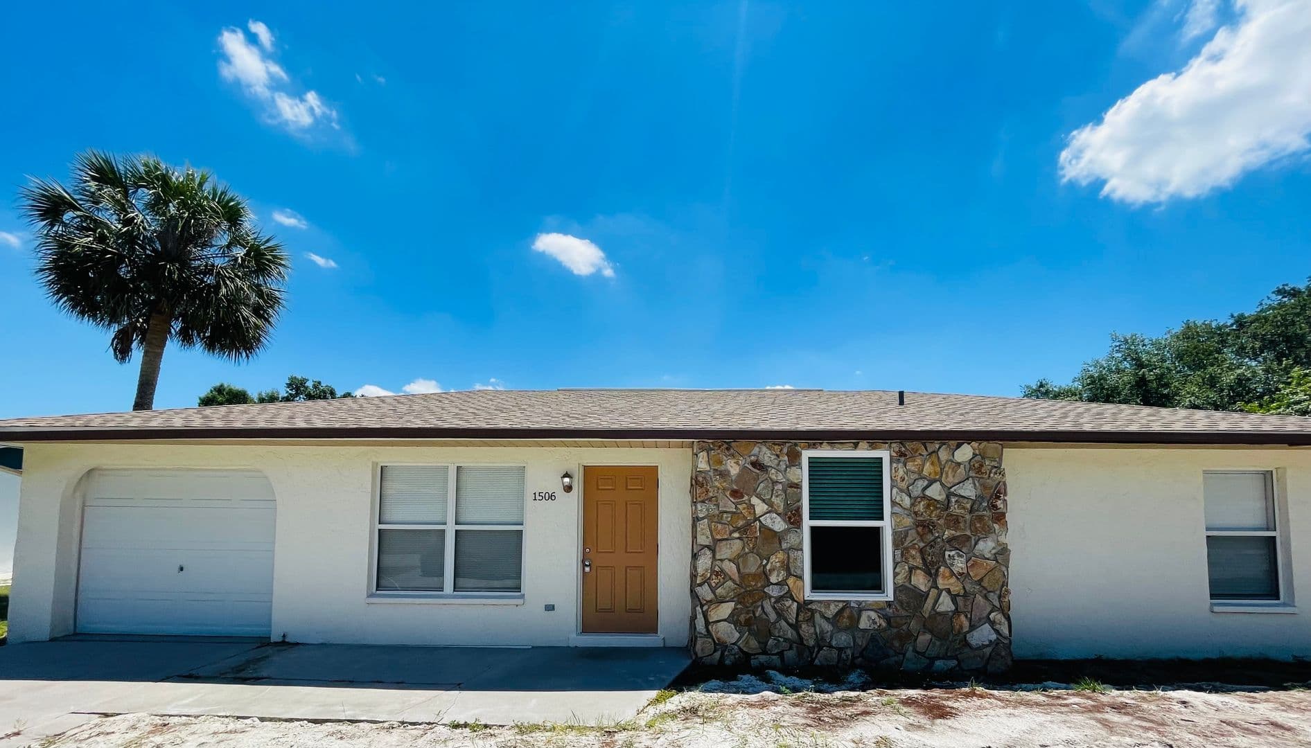 Port Charlotte House: 1506 Dewitt Street