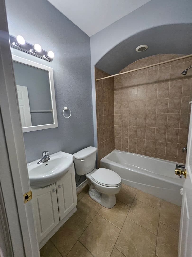 Rotonda West Condo: 22 Donlon Drive, Unit B