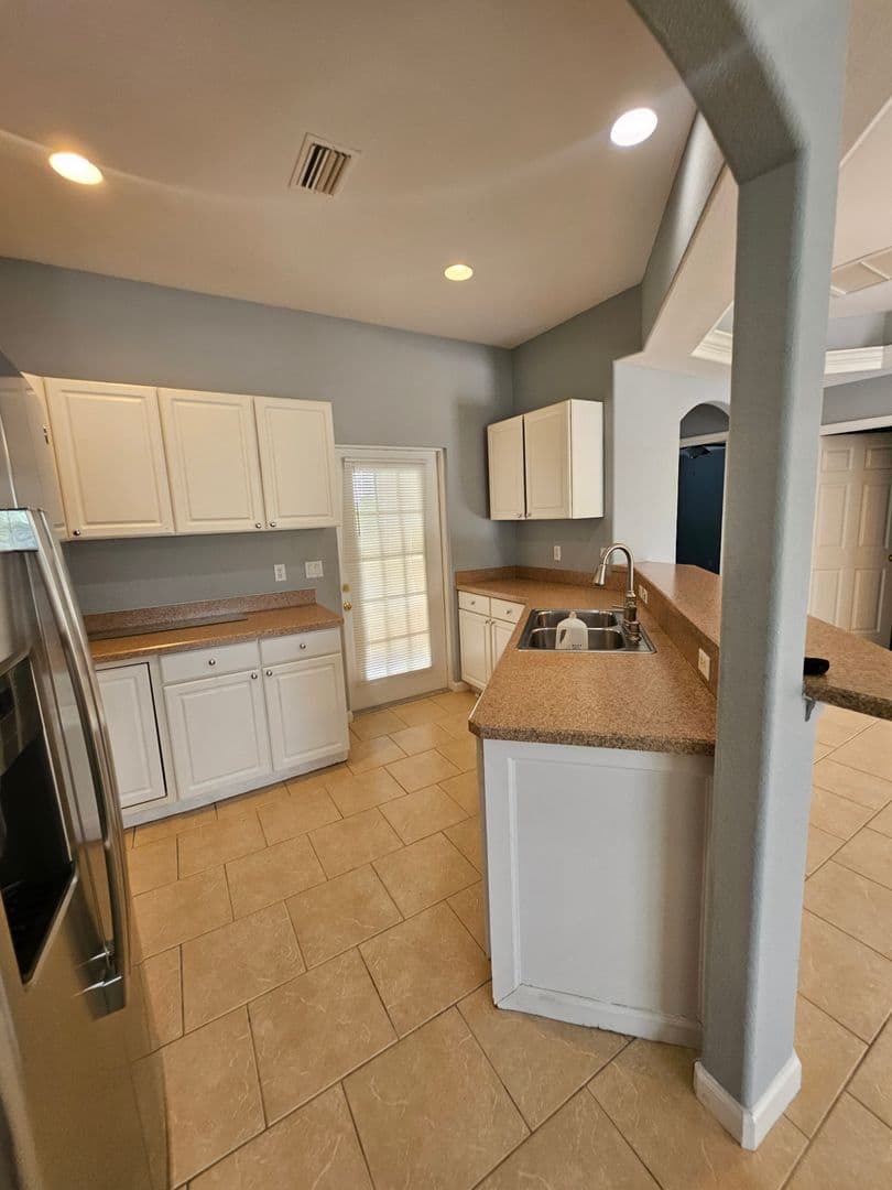 Rotonda West Condo: 22 Donlon Drive, Unit B