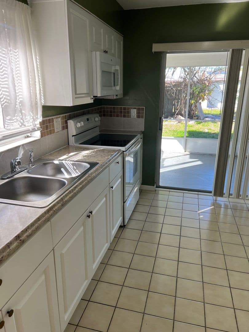 Port Charlotte Condo: 21306 Stillwater Ave