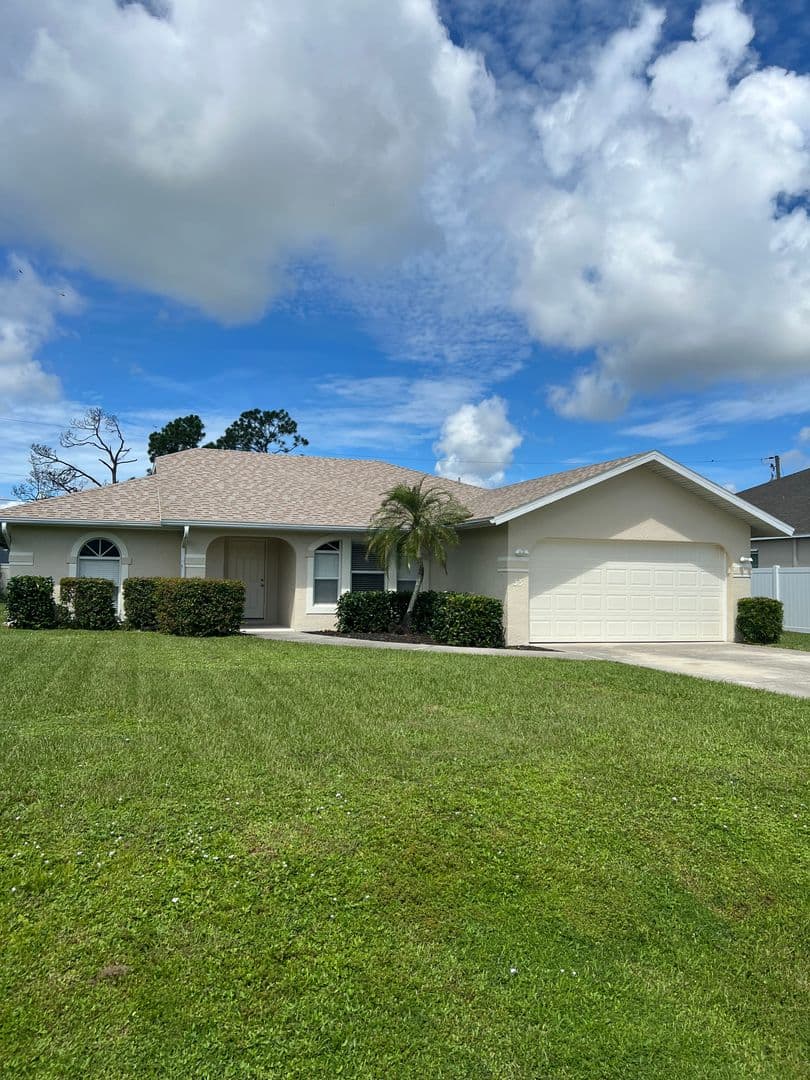 Port Charlotte House: 33 Orlando Blvd
