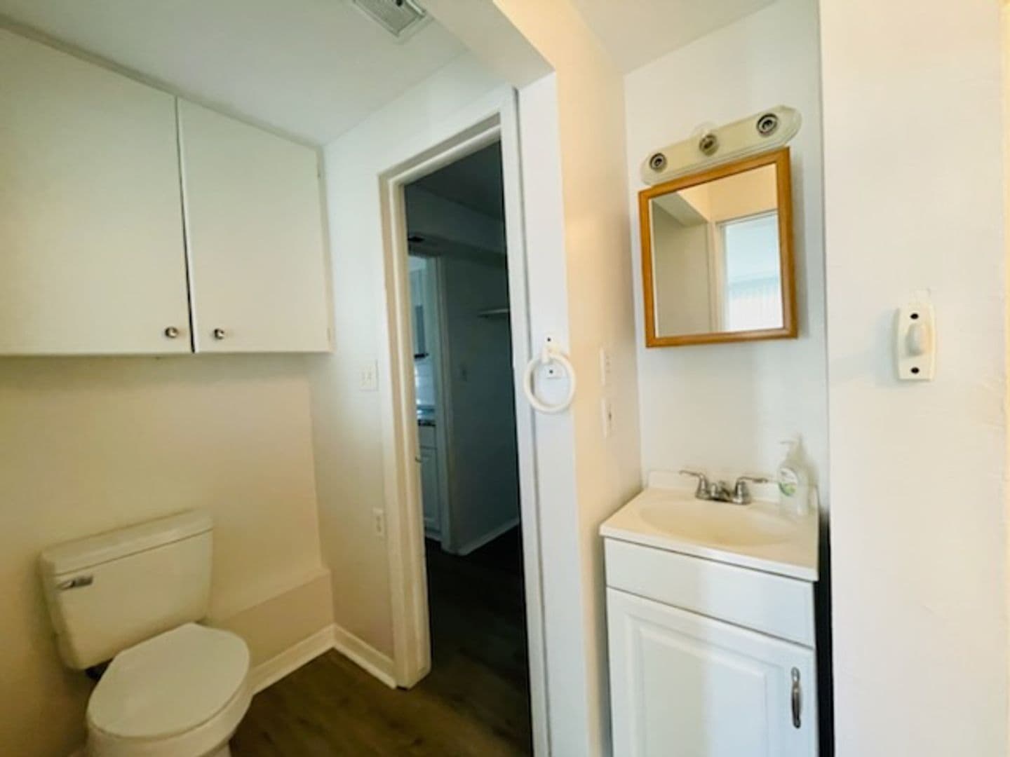 Venice House: 361 Sea Grape Road
