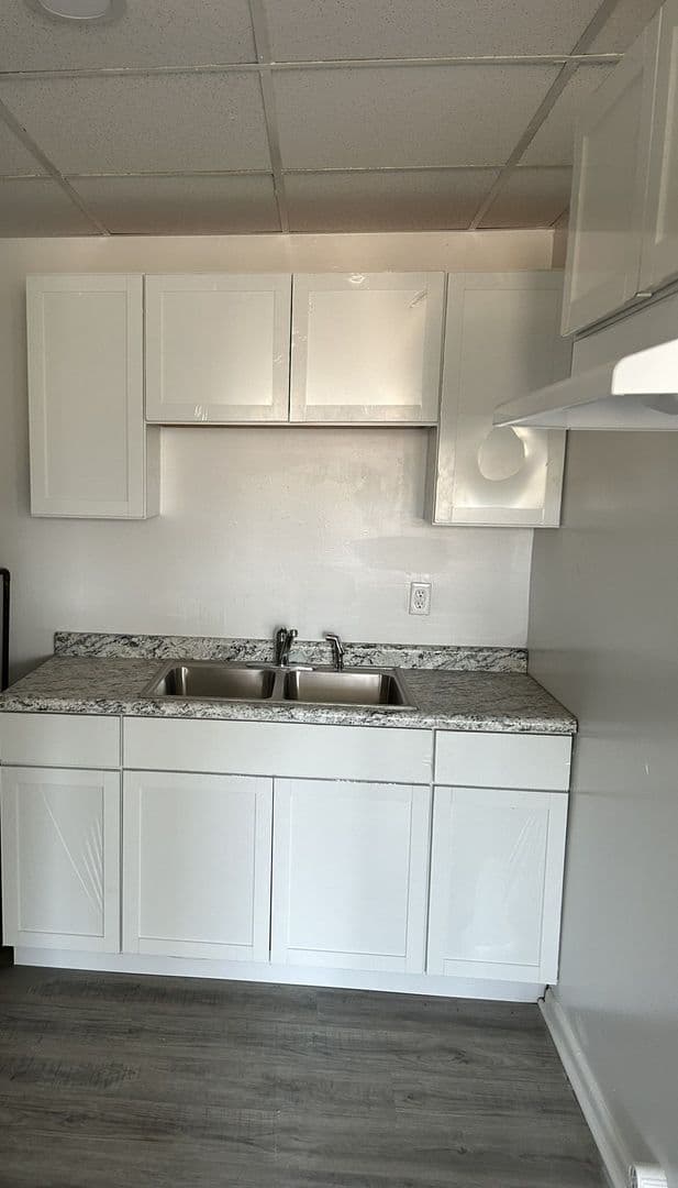 Connersville Apartment: 430 N Central Ave
