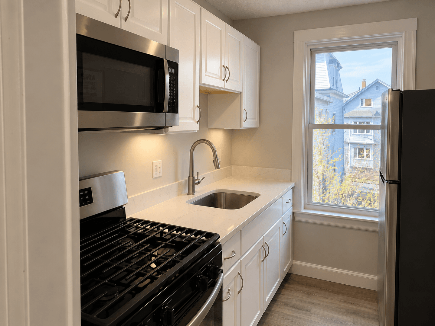 Fall River Apartment: 775 Plymouth Ave