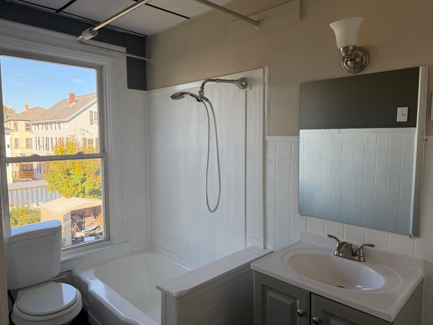 Fall River Apartment: 772 Second Street