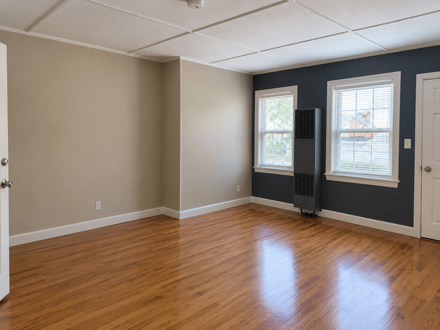 Fall River Apartment: 107 Winter Street