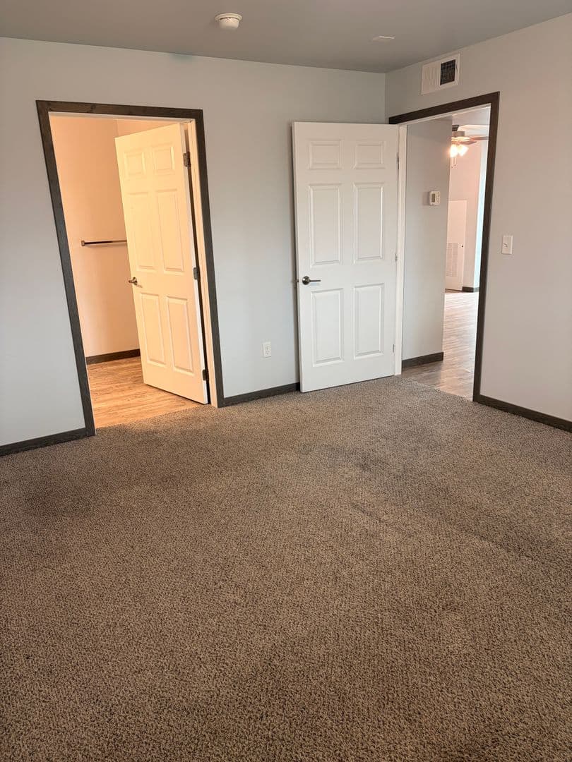 Rapid City Apartment: 1062 Valley Dr