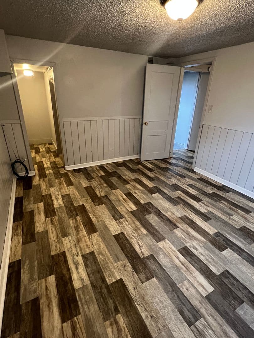 Rapid City Apartment: 405 E Watertown