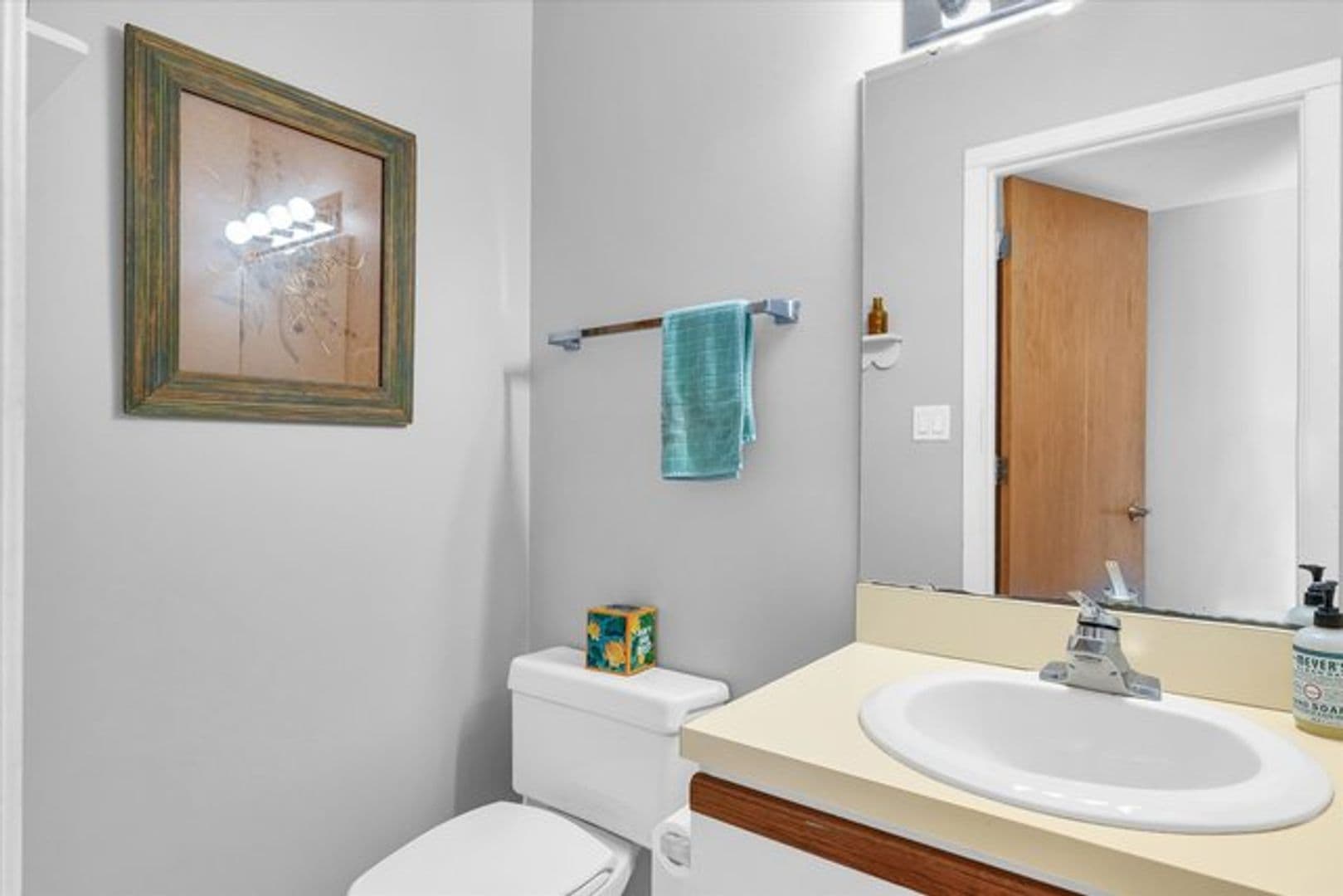 Champaign House: 2138 Peach St