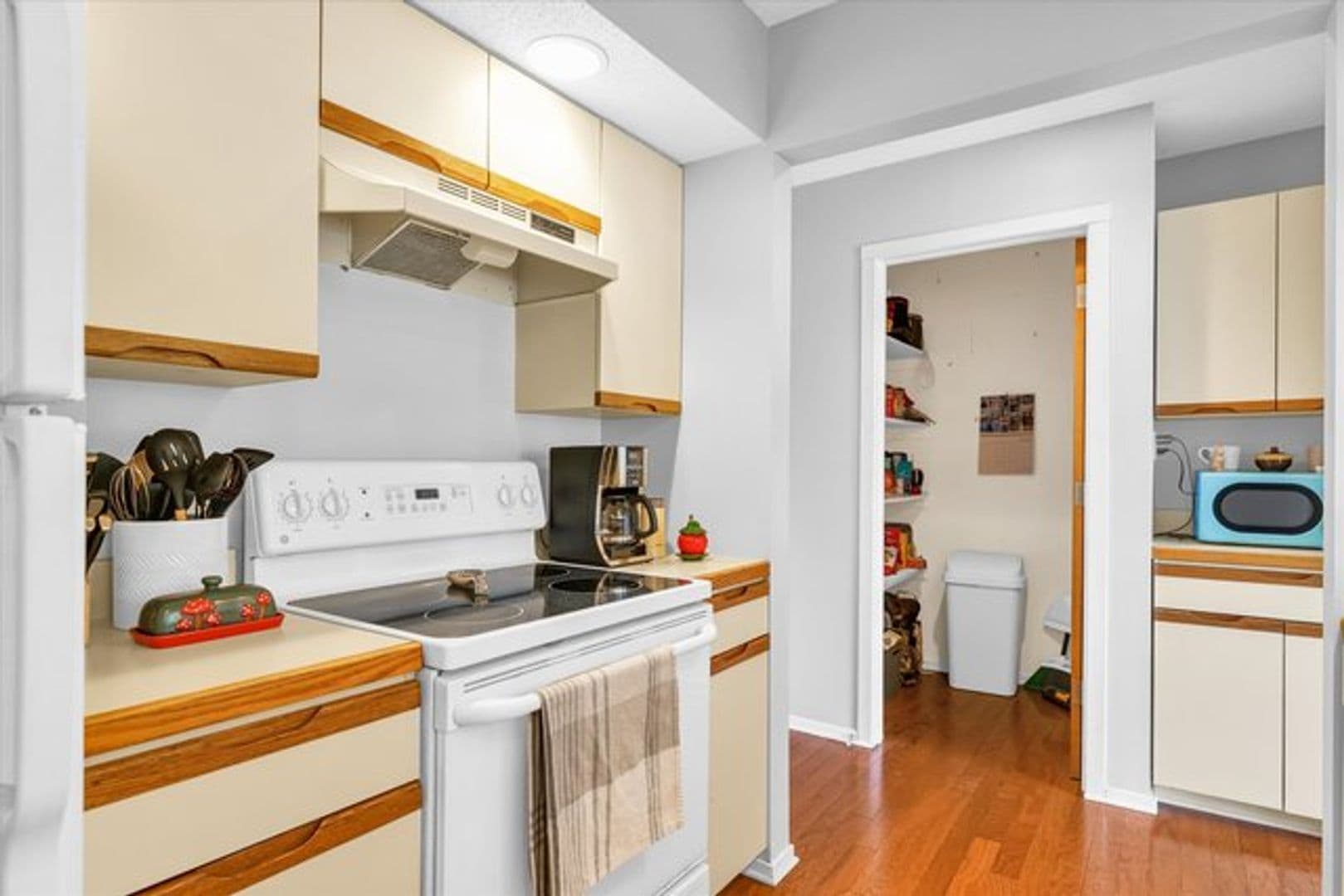 Champaign House: 2138 Peach St