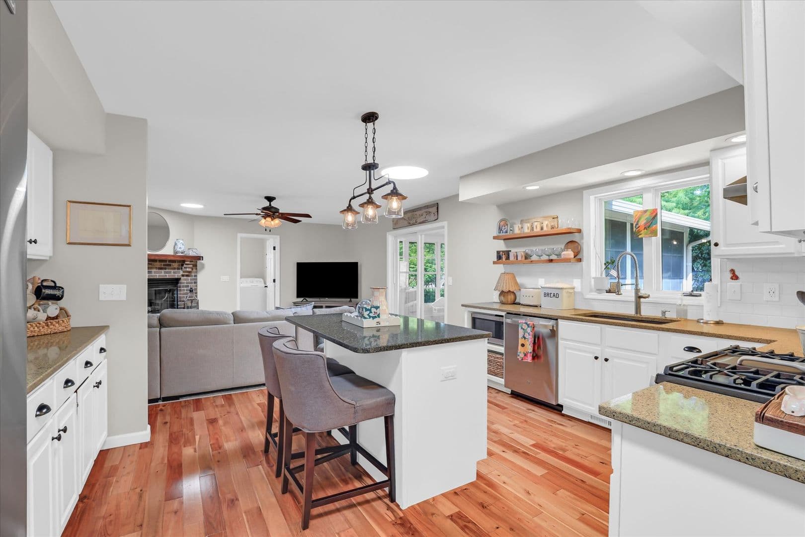 Champaign House: 2604 Cherry Creek Rd