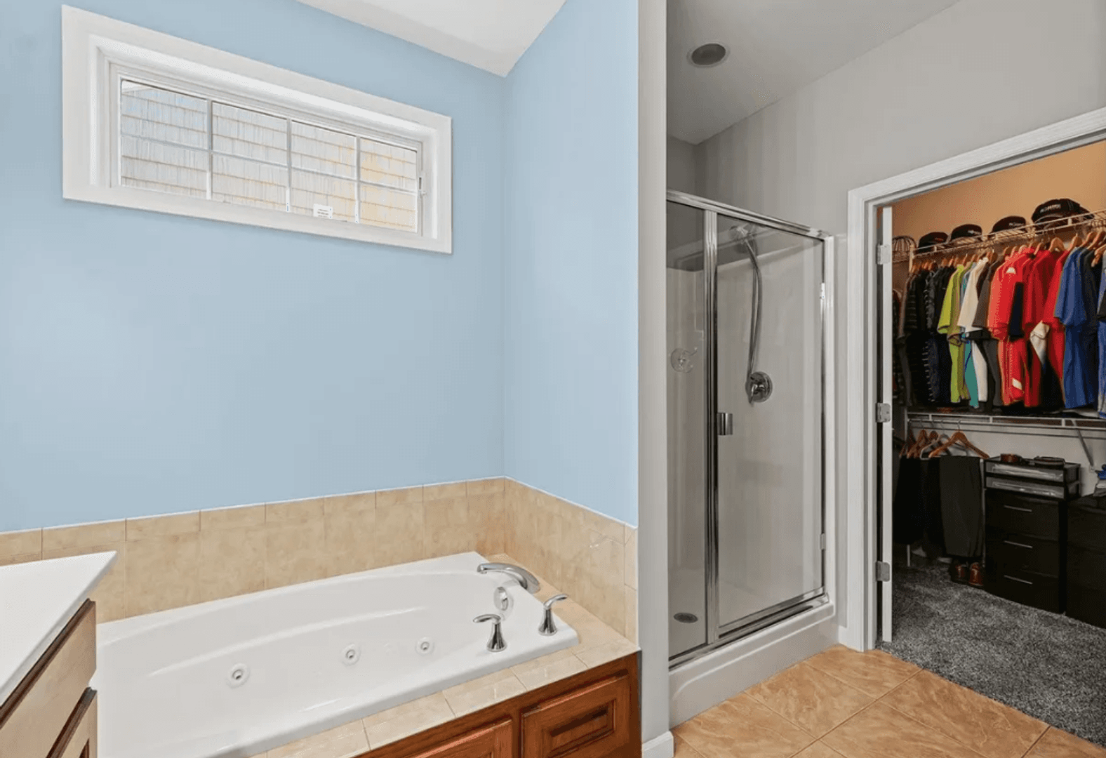 Champaign House: 1632 Cobblefield Rd