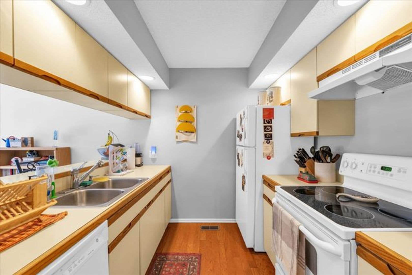 Champaign House: 2138 Peach St