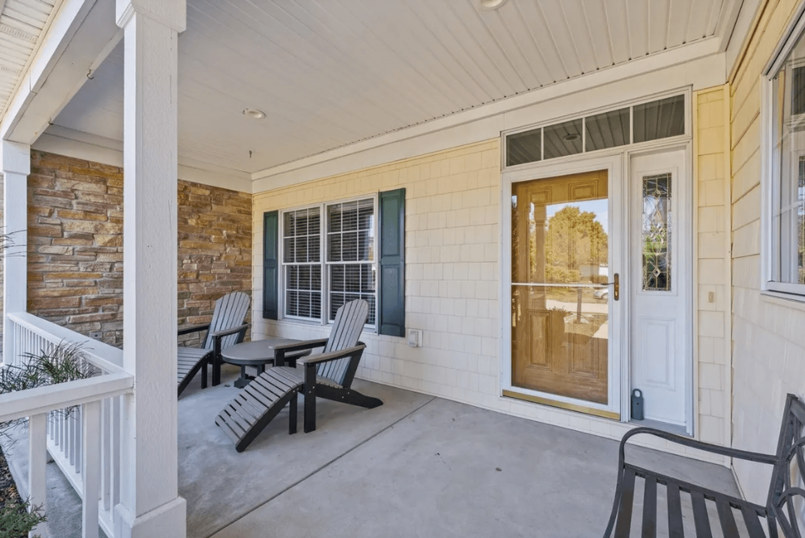 Champaign House: 1632 Cobblefield Rd