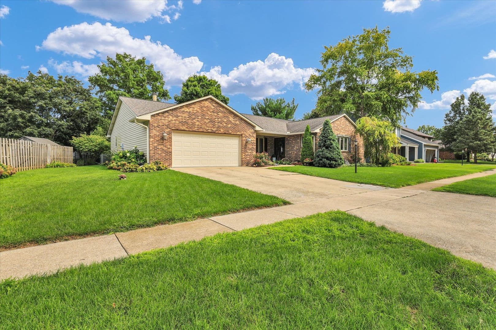 Champaign House: 2604 Cherry Creek Rd