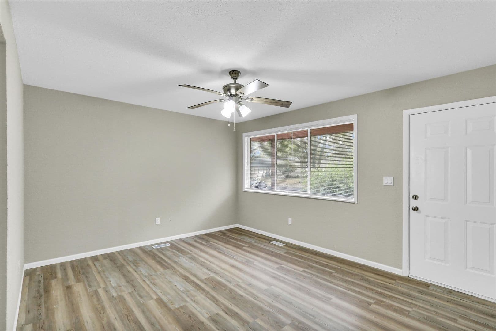 Urbana House: 1306 Ellis Dr
