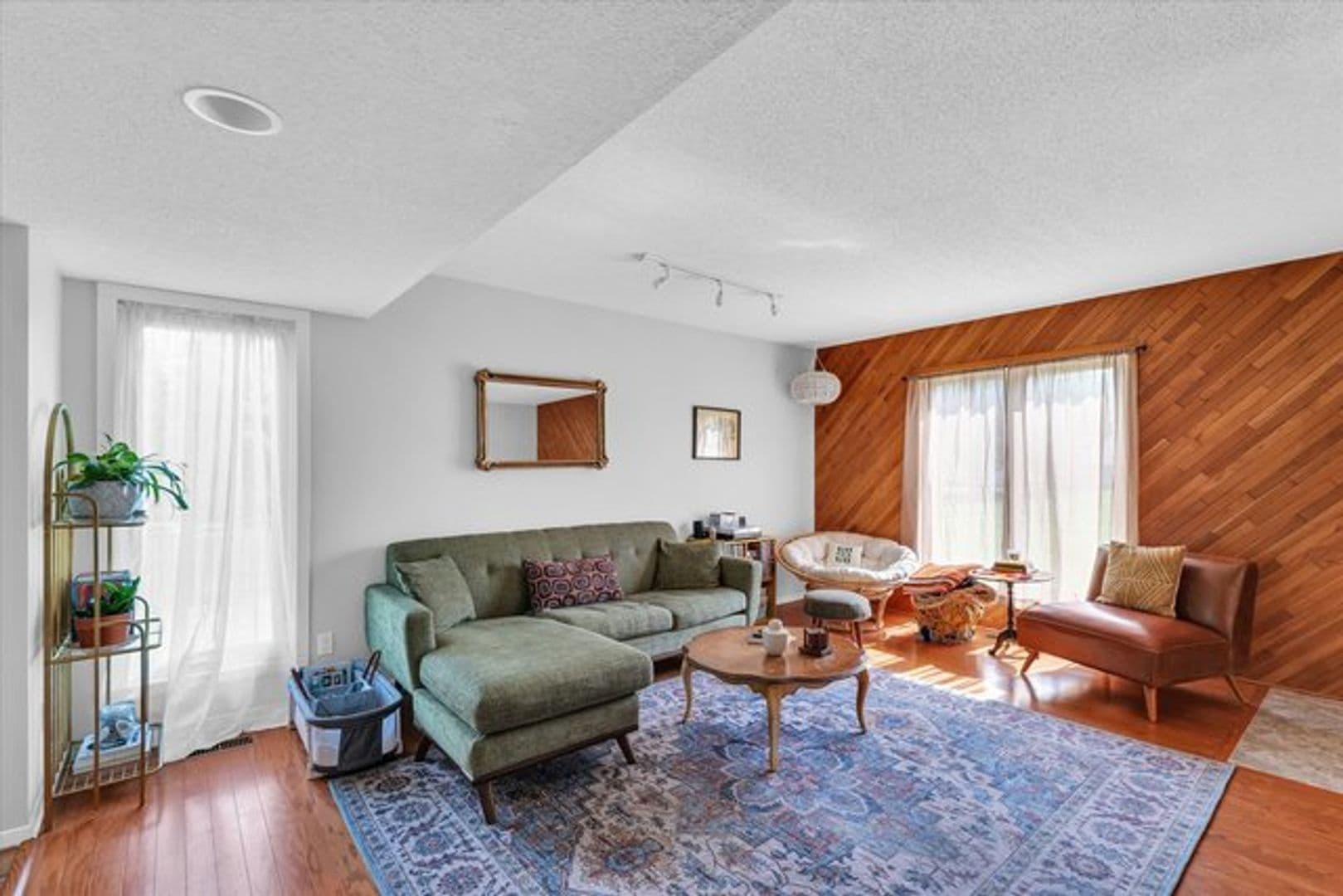 Champaign House: 2138 Peach St