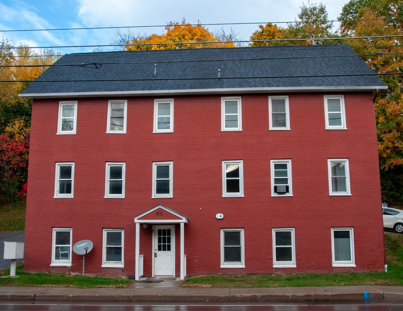 Winooski Apartment: 61 Malletts Bay Avenue