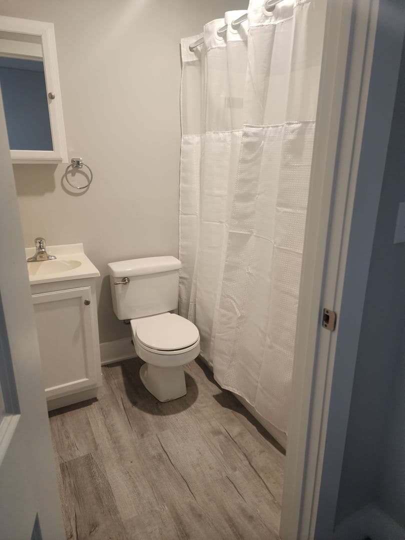 Winooski Apartment: 52 Hickok Street