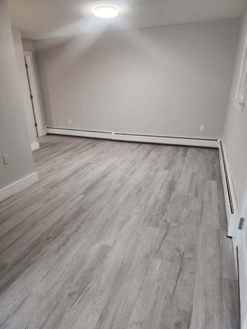 Winooski Apartment: 52 Hickok Street