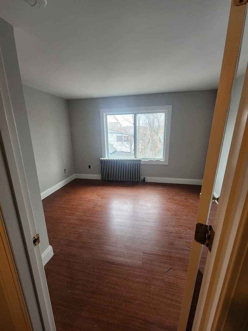 Winooski Apartment: 62 West Allen Street