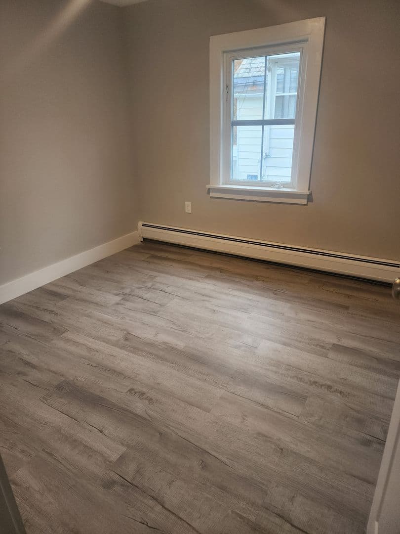 Winooski Apartment: 52 Hickok Street