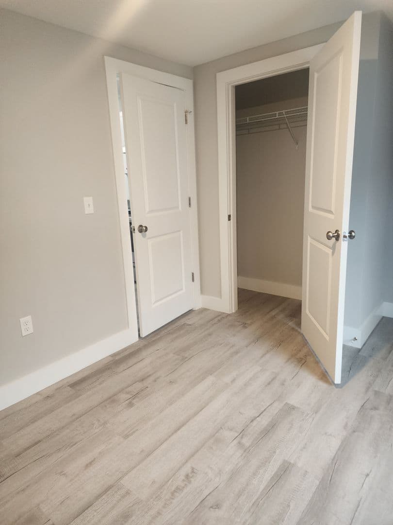Winooski Apartment: 52 Hickok Street